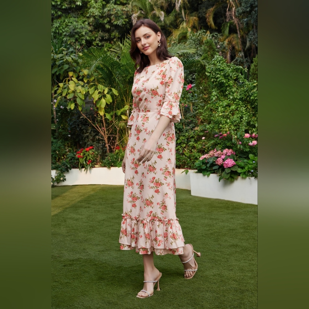 Lait Floral Ruffle Dress Sz L